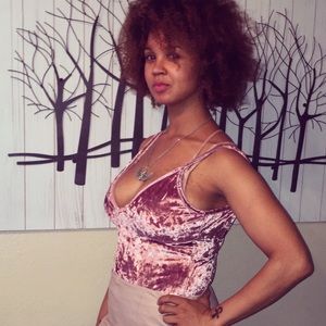 Welcome to the closet of Modest Jones!!!